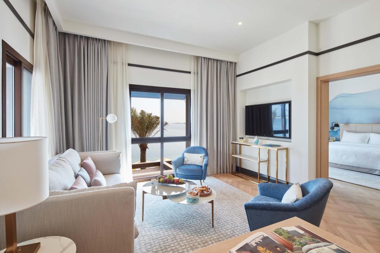 Vida Beach Resort Umm Al Quwain Exteriör bild A suite at the hotel