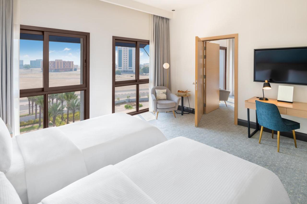Vida Beach Resort Umm Al Quwain Exteriör bild A room at the hotel